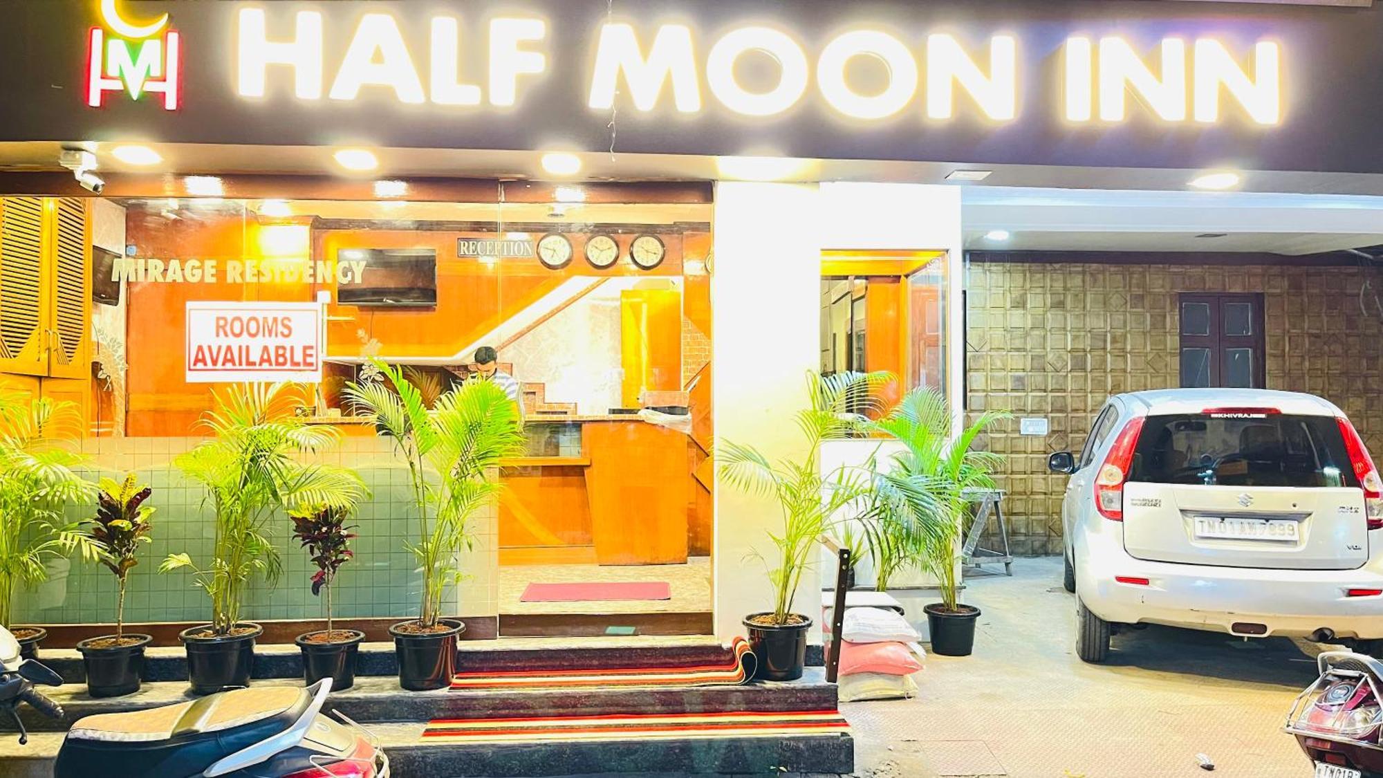 Half Moon Inn Chennai Dış mekan fotoğraf